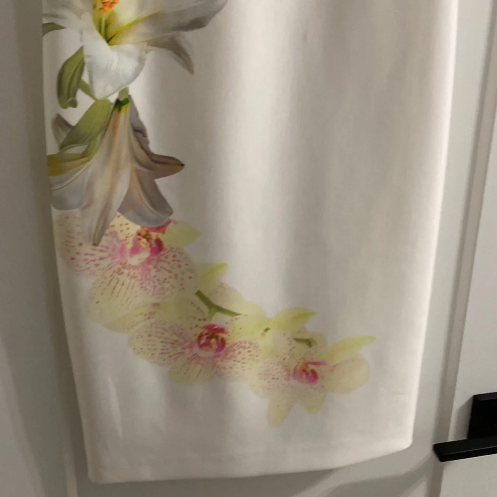 Floral Dress - Picture 4 of 6